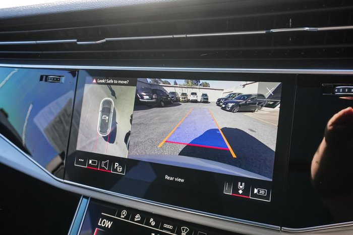 2022 Audi Q7 55 TFSI S line