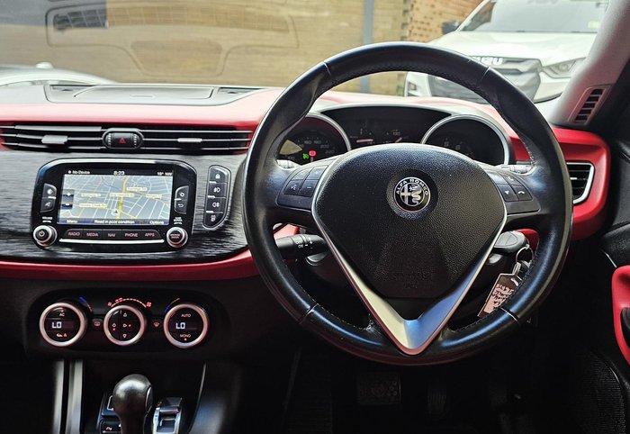 2017 Alfa Romeo Giulietta Super Series 2 Alfa Black