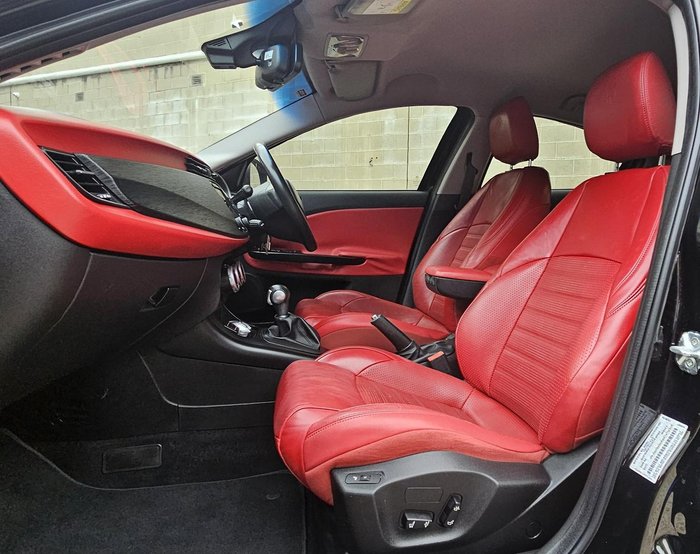 2017 Alfa Romeo Giulietta Super Series 2 Alfa Black