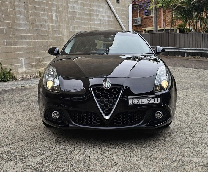 2017 Alfa Romeo Giulietta Super Series 2 Alfa Black