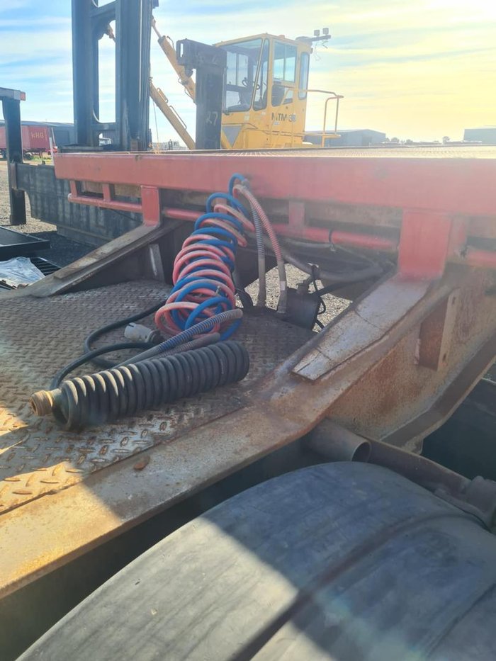 1994 Krueger St 3 Tri-Axle Trailer