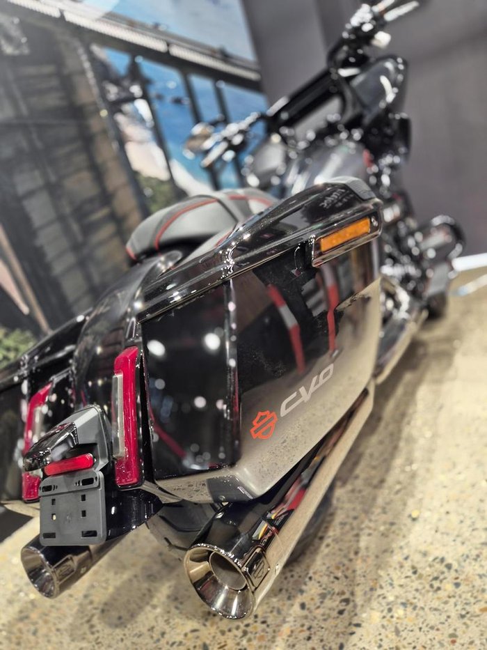2025 Harley-Davidson CVO Road Glide 121 (FLTRXSE) Touring