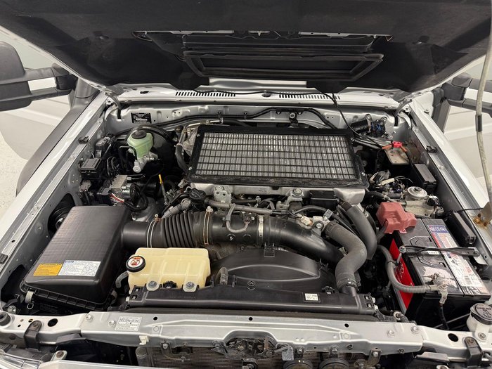 2018 Toyota Landcruiser GXL VDJ79R 4X4 Dual Range Silver Pearl