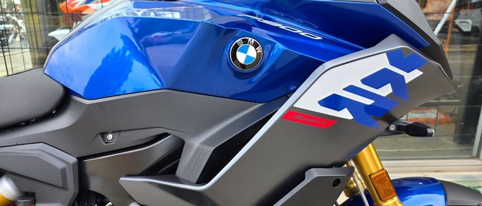 2024 BMW Motorrad F 900 XR SPORT BLUE