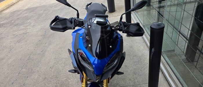 2024 BMW Motorrad F 900 XR SPORT BLUE