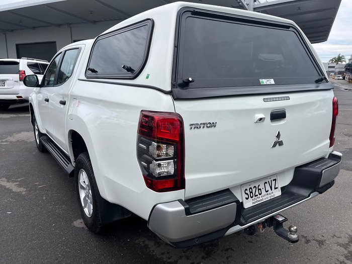 2023 Mitsubishi Triton GLX+