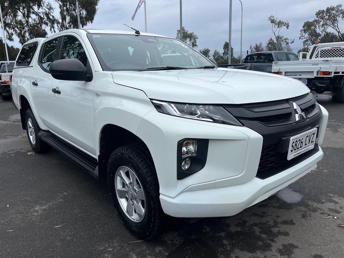 2023 Mitsubishi Triton GLX+