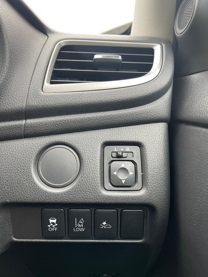 2023 Mitsubishi Triton GLX+