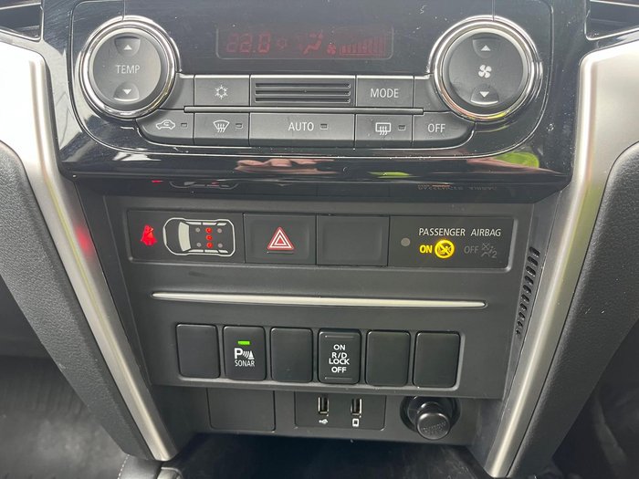 2023 Mitsubishi Triton GLX+