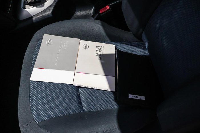 2013 Nissan Dualis ST