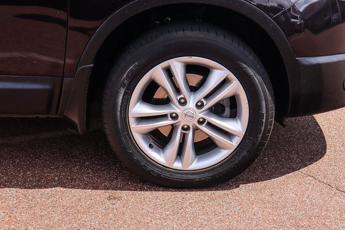 2013 Nissan Dualis ST