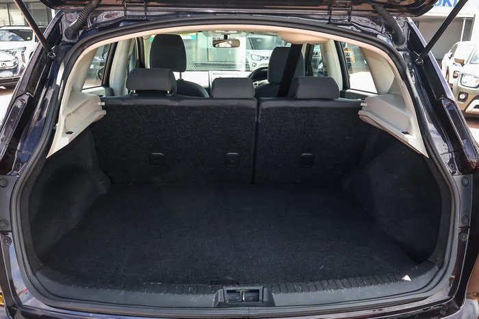 2013 Nissan Dualis ST