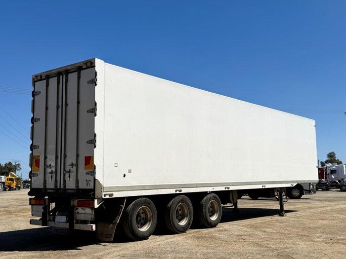 1997 FTE 22 Pallet Triaxle Fridge Van **Roadtrain**