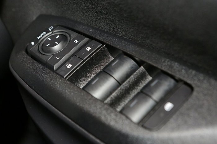 2025 Toyota Yaris Cross GX