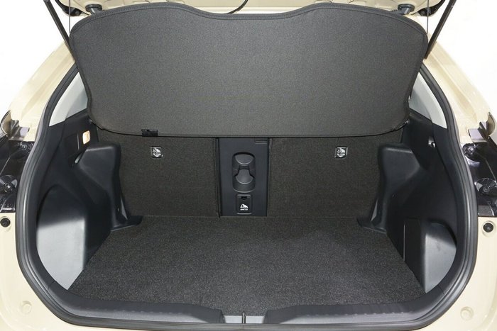 2025 Toyota Yaris Cross GX