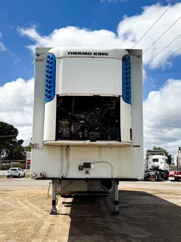 1999 FTE 22 Pallet Triaxle Refrigerated Trailer **Road Train**