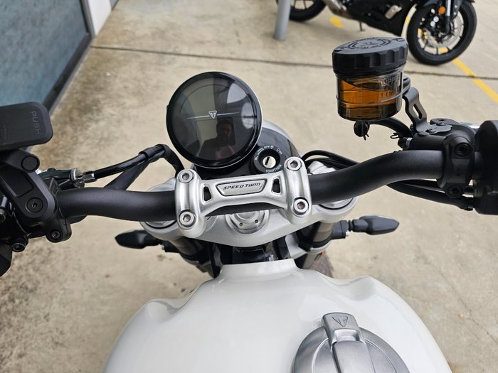 2024 Triumph BONNEVILLE SPEED TWIN 1200 White