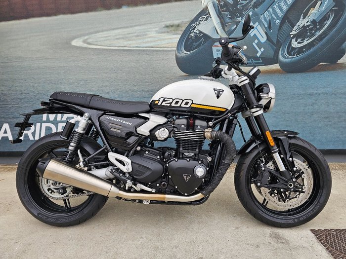 2024 Triumph BONNEVILLE SPEED TWIN 1200 White