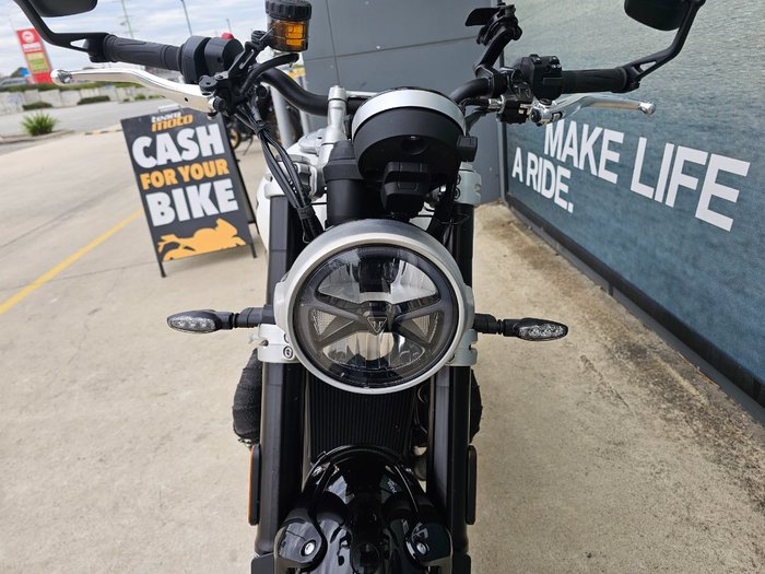2024 Triumph BONNEVILLE SPEED TWIN 1200 White