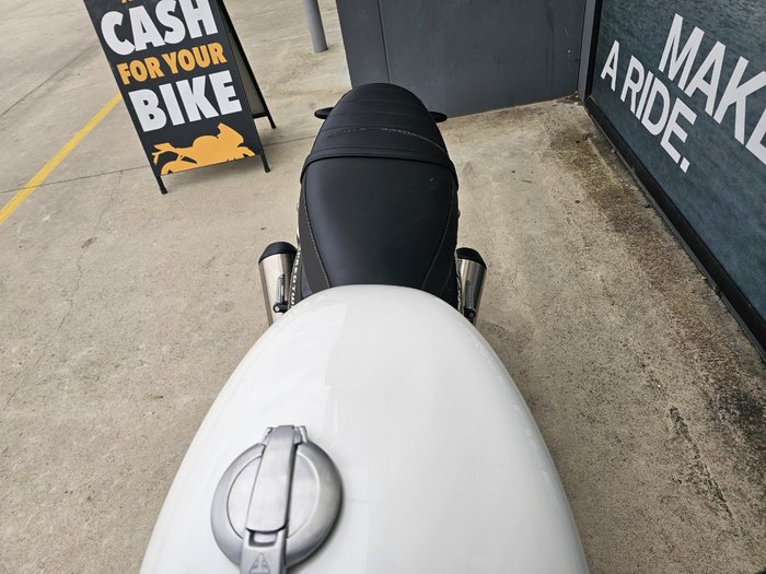 2024 Triumph BONNEVILLE SPEED TWIN 1200 White