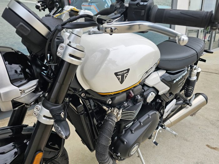 2024 Triumph BONNEVILLE SPEED TWIN 1200 White