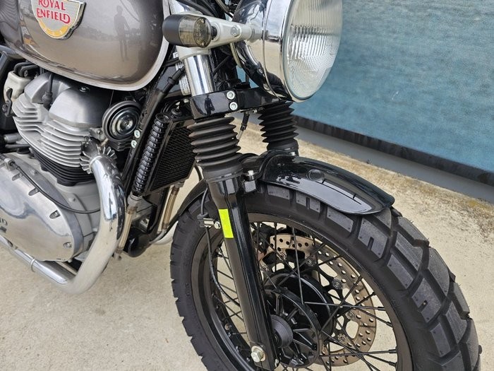2019 ROYAL ENFIELD (SEE ALSO ENFIEL INTERCEPTOR 650 CLASSIC Silver