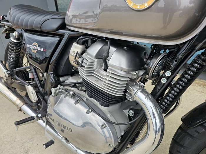 2019 ROYAL ENFIELD (SEE ALSO ENFIEL INTERCEPTOR 650 CLASSIC Silver