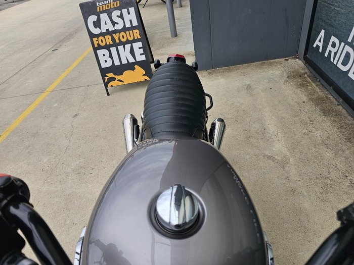 2019 ROYAL ENFIELD (SEE ALSO ENFIEL INTERCEPTOR 650 CLASSIC Silver
