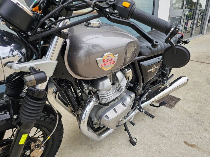 2019 ROYAL ENFIELD (SEE ALSO ENFIEL INTERCEPTOR 650 CLASSIC Silver