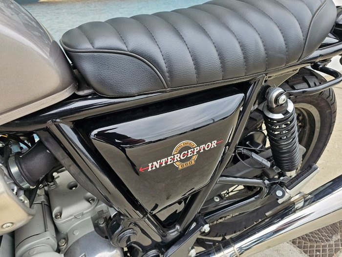 2019 ROYAL ENFIELD (SEE ALSO ENFIEL INTERCEPTOR 650 CLASSIC Silver