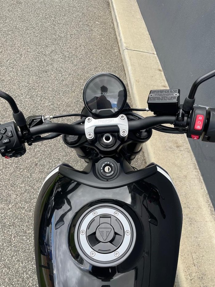 2025 Triumph Trident 660 Trident Blue