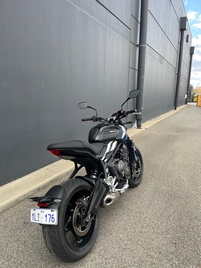 2025 Triumph Trident 660 Trident Blue