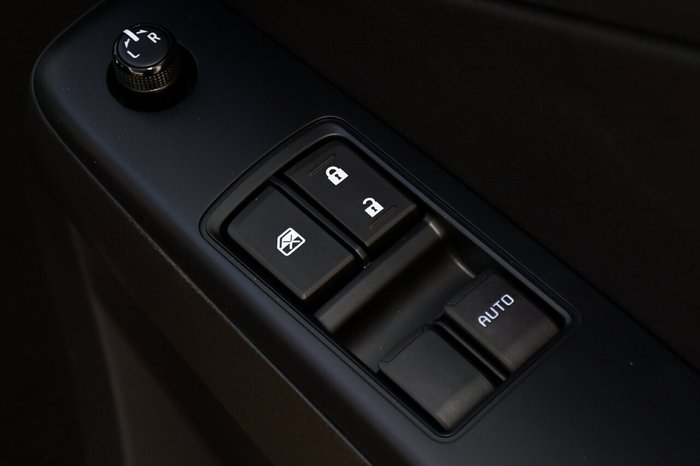 2025 Isuzu D-MAX SX High Ride