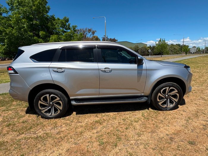 2021 Isuzu MU-X LS-T