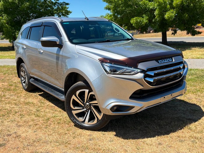 2021 Isuzu MU-X LS-T