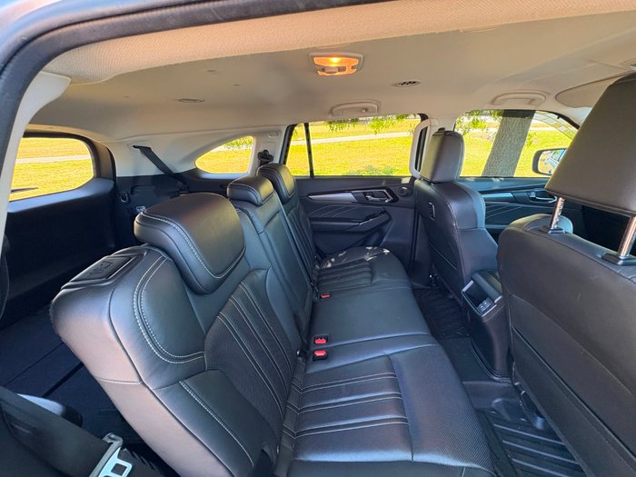 2021 Isuzu MU-X LS-T