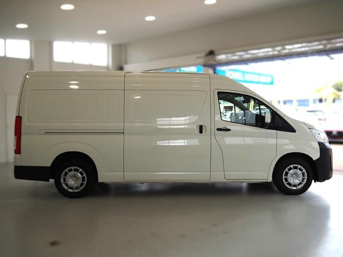 2022 Toyota Hiace