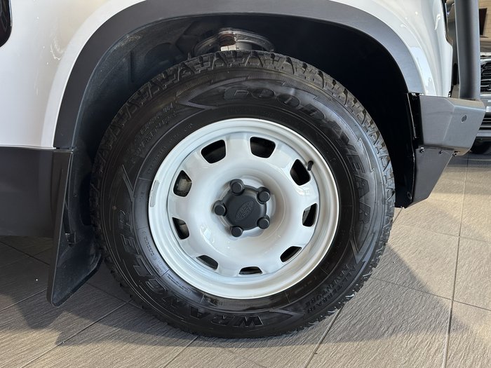 2024 Land Rover Defender 110 D250 Hard Top S