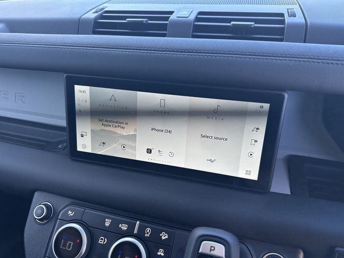 2024 Land Rover Defender 110 D250 Hard Top S