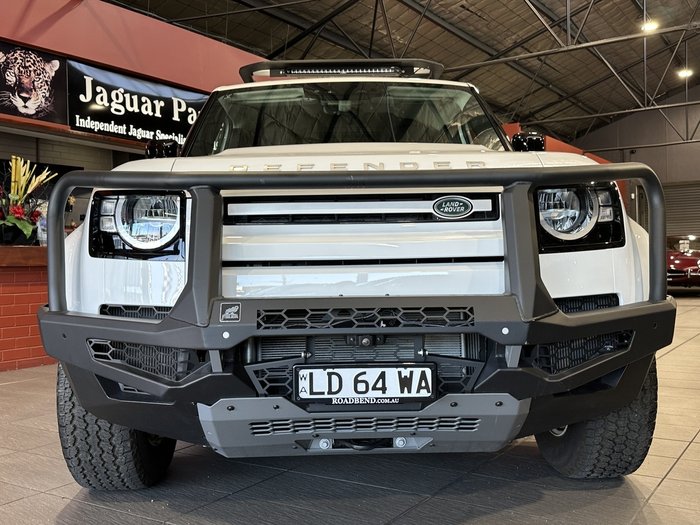 2024 Land Rover Defender 110 D250 Hard Top S