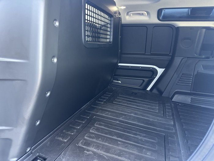 2024 Land Rover Defender 110 D250 Hard Top S