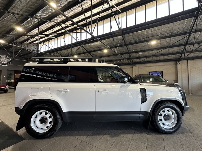 2024 Land Rover Defender 110 D250 Hard Top S