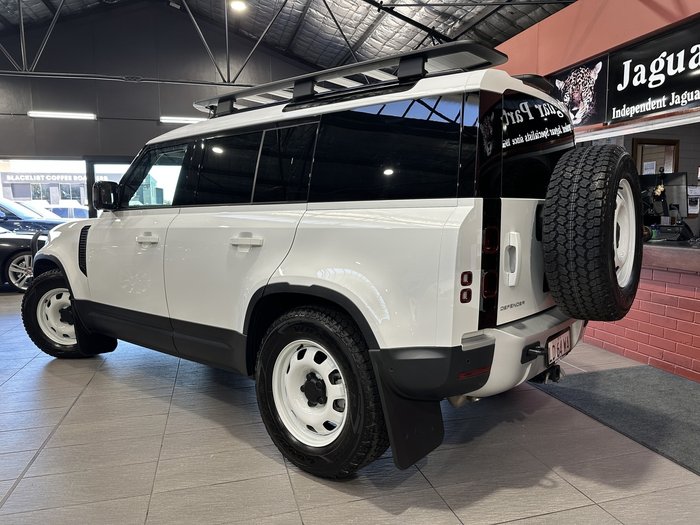 2024 Land Rover Defender 110 D250 Hard Top S
