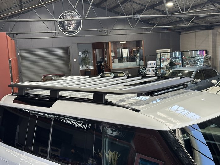 2024 Land Rover Defender 110 D250 Hard Top S