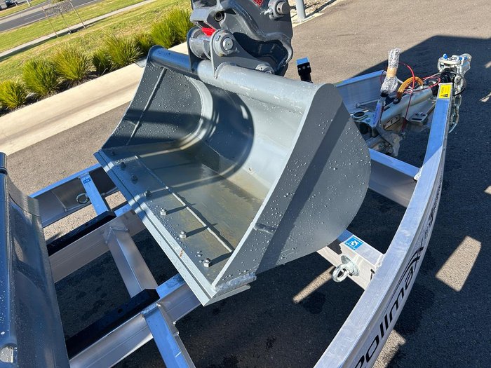 2025 Takeuchi Tb225 Compact Excavator And Trailer Package