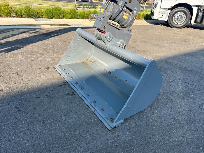 2024 Takeuchi Tb350r Reduced Radius Excavator