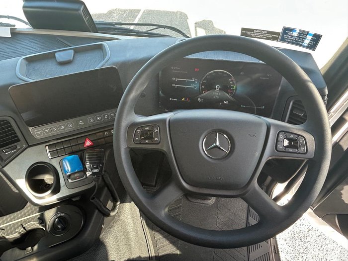 2025 Mercedes-Benz Actros 2646 2646LS Pure