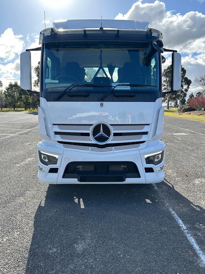 2025 Mercedes-Benz Actros 2646 2646LS Pure