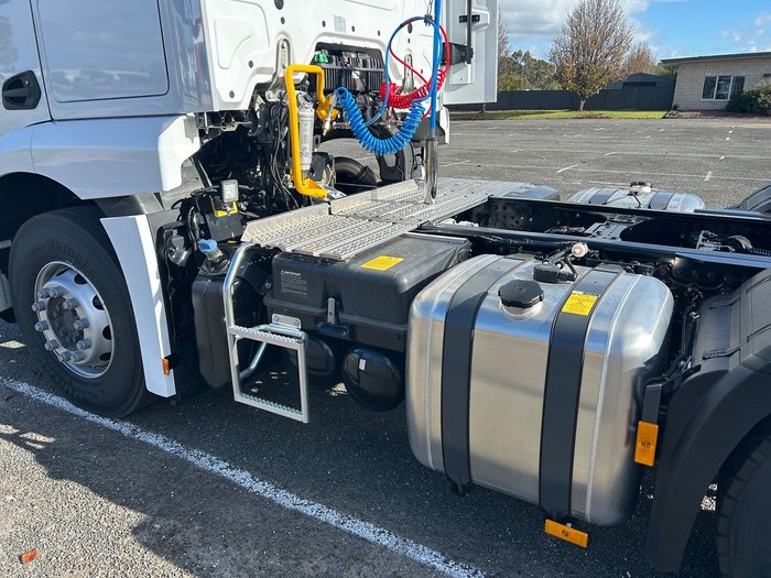 2025 Mercedes-Benz Actros 2646 2646LS Pure