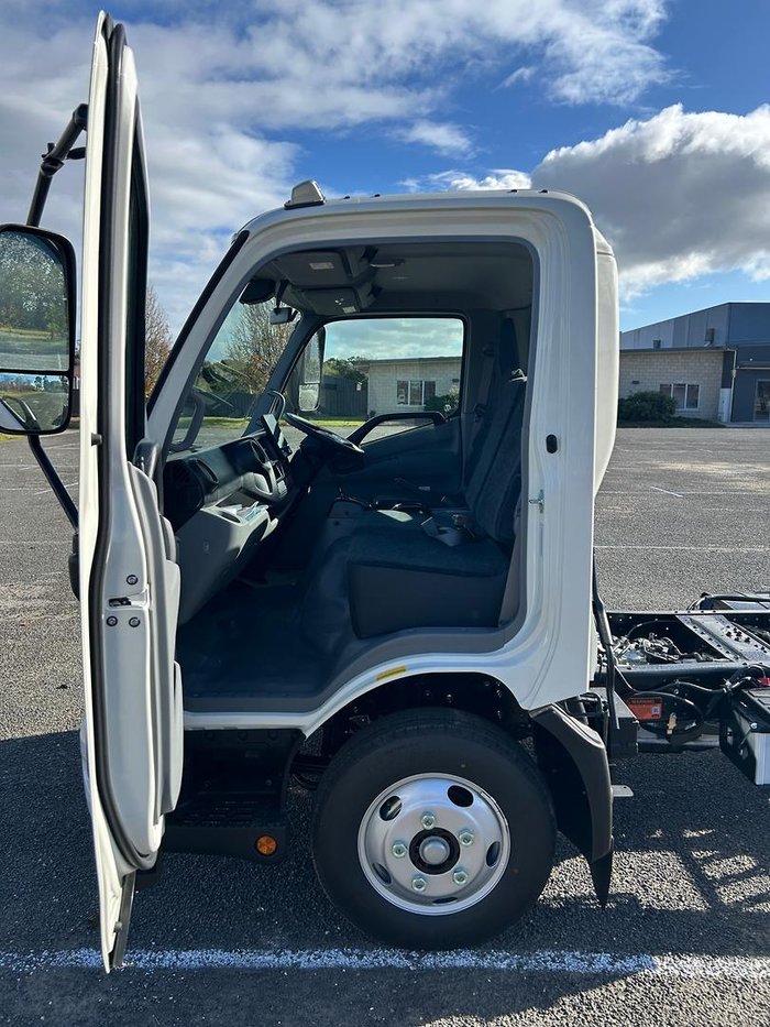 2025 Hino 616 - 300 Series 616